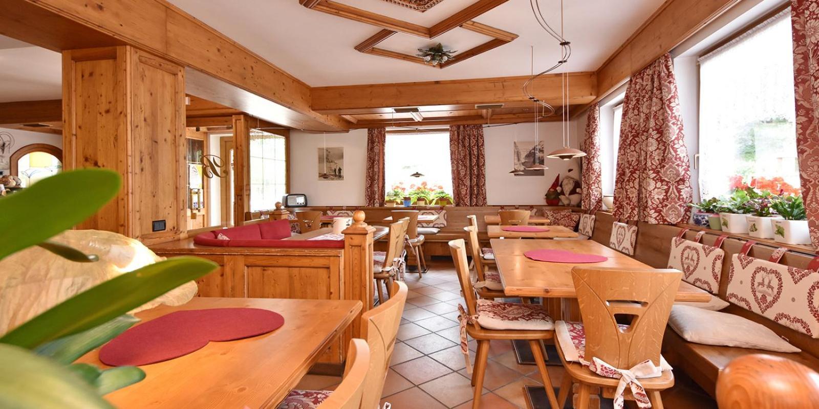 Hotel Malga Passerella Moena Eksteriør billede