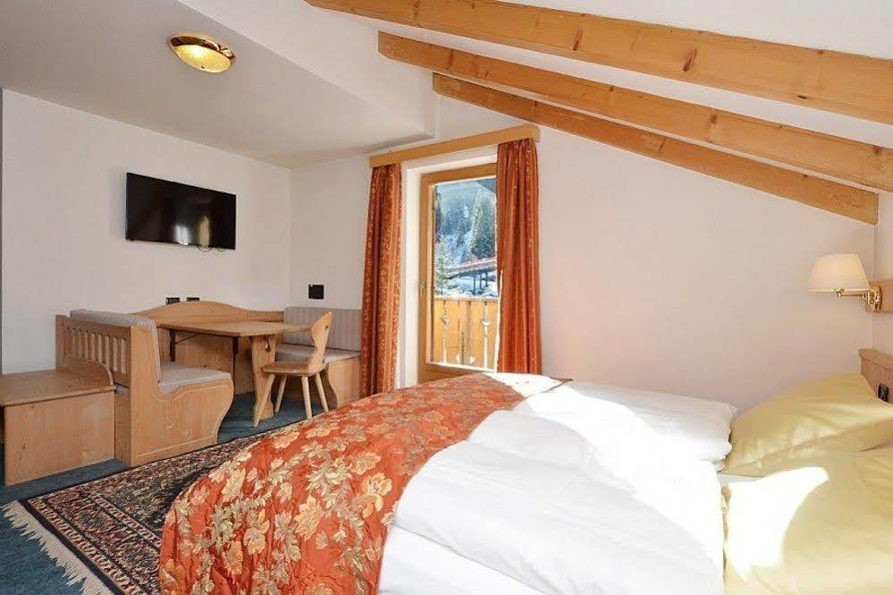Hotel Malga Passerella Moena Eksteriør billede
